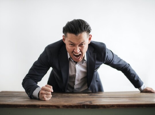 Handling Angry Customers: A Guide for SMBs